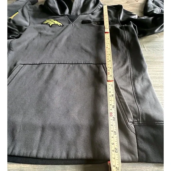 Nike NFL Salute to Service Denver Broncos Camo Hoodie - Boys Youth Large (14/16) - Picture 7 of 10